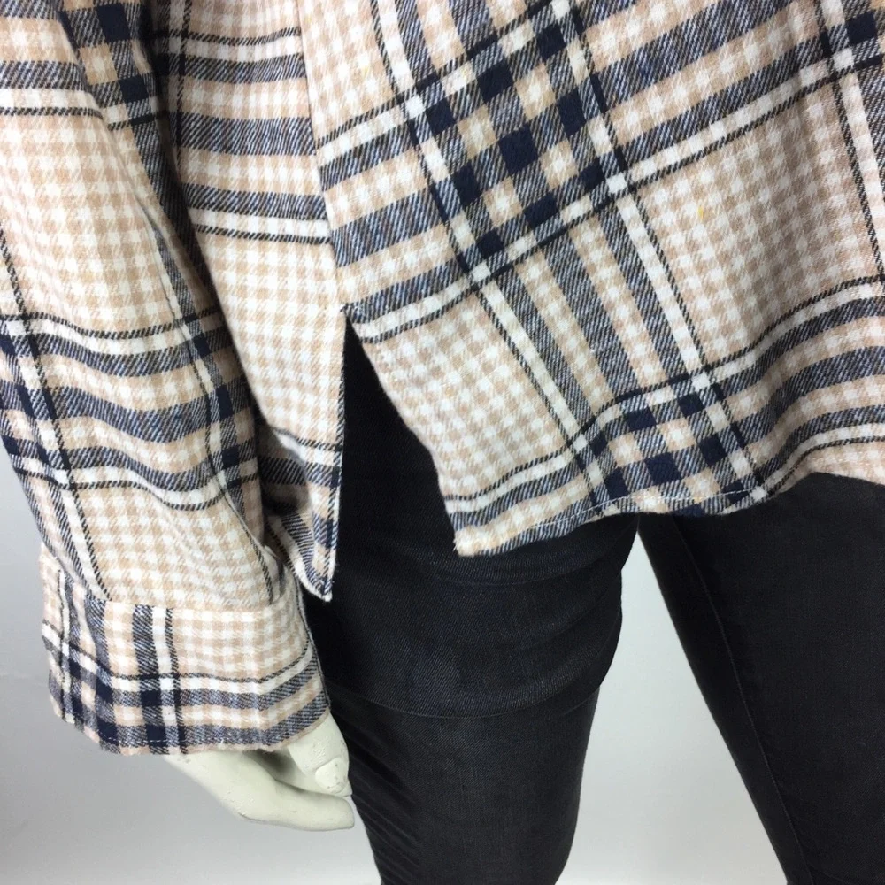 Doe & Rae Plaid Button Up Top Size S - Picture 5 of 16